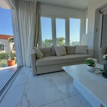 Apartamento Lumiere Retreat 2