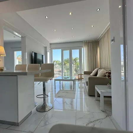 Lumiere Retreat 2 Апартаменты *