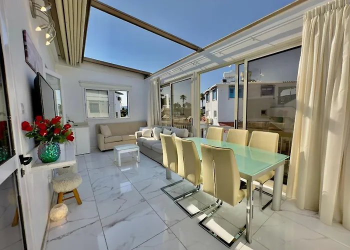 Lumiere Retreat 2 アパート *